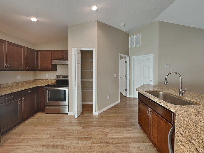 Foto del edificio - 15325 SW 50th Ave Rd