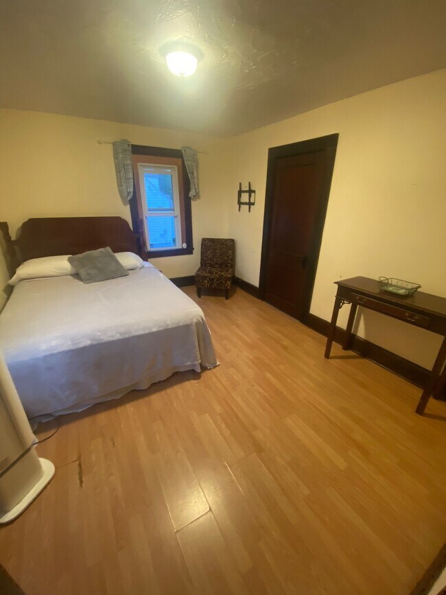 Foto del edificio - 540 Cameron Ave