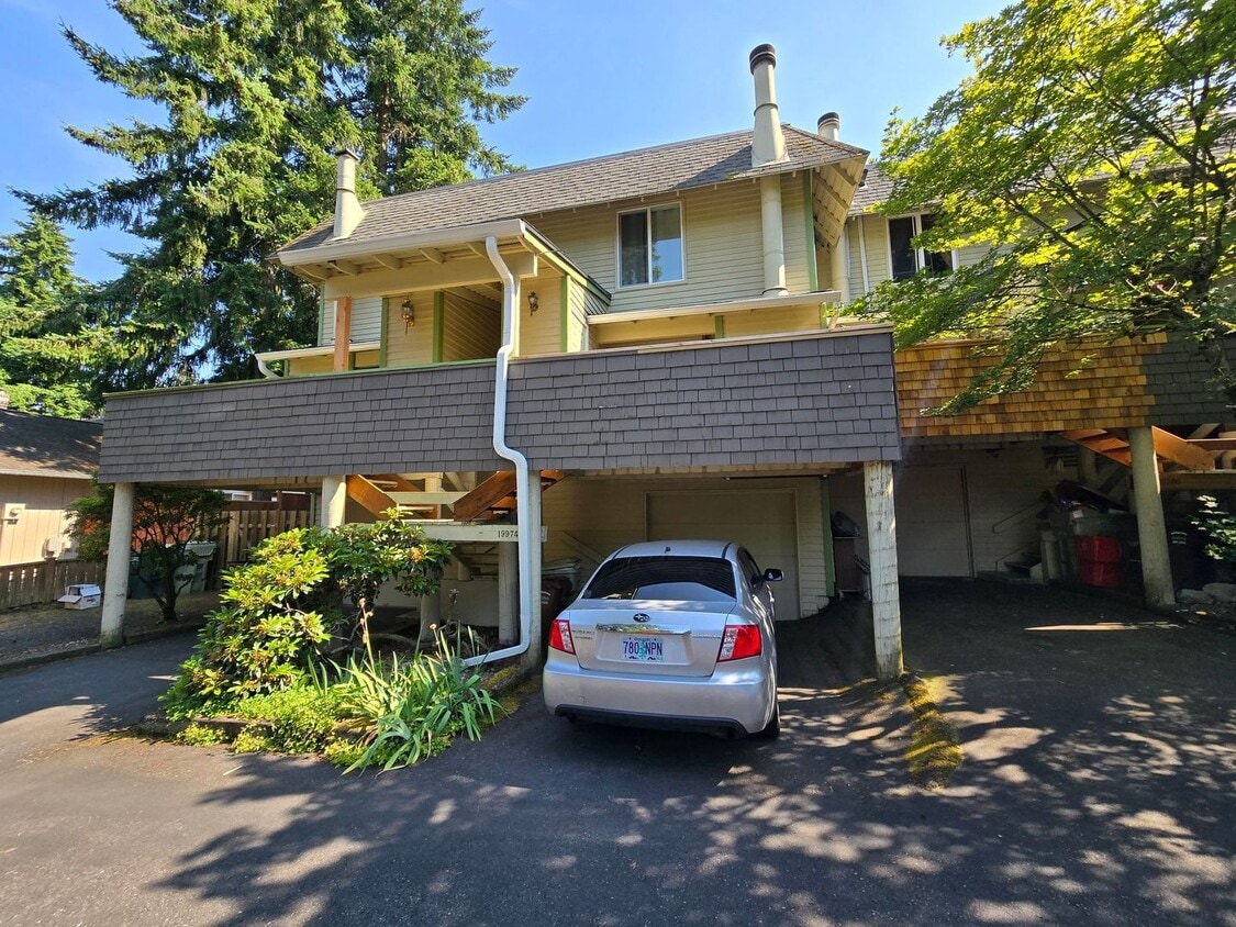 Primary Photo - Charming Home Near Parks and Trails in Por...