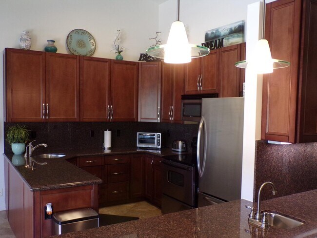 Building Photo - 42206 Sand Dune Dr