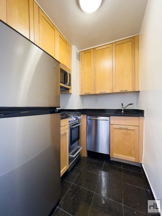 Foto del edificio - EAST 36 STREET