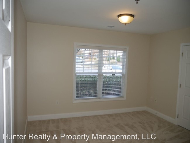 Building Photo - 4742 Tatton Park Cir