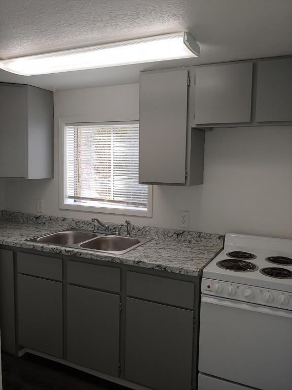 Foto principal - 2256 Columbia Blvd