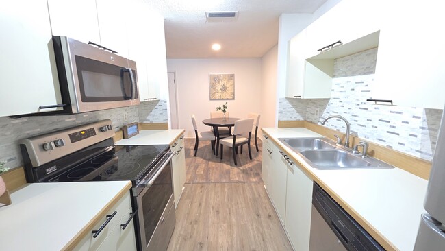 Foto del edificio - 101 Bent Tree Dr