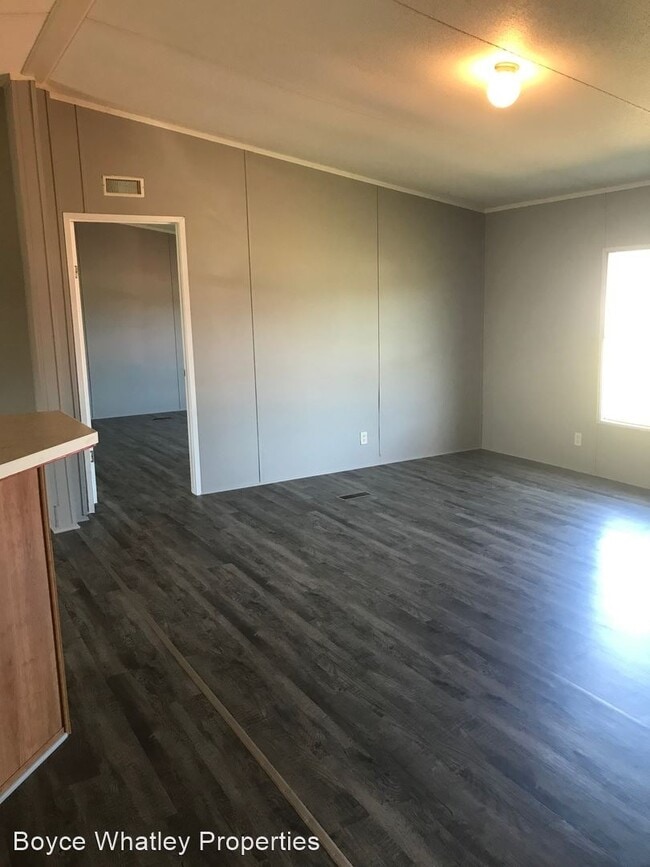 Building Photo - 3 br, 2 bath House - 104 Krobot Cir.