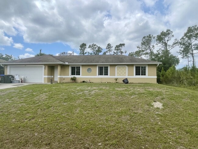 Foto del edificio - 1167 Urmey Ln