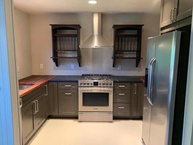 Foto del edificio - 2BR, 2.5 Ba End unit townhouse in Pikes Place