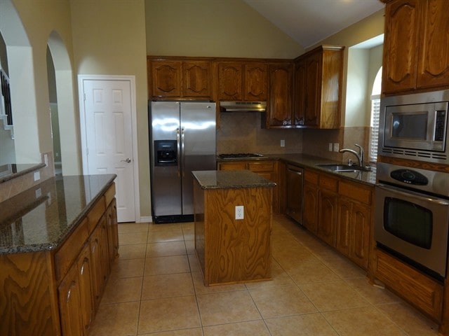 Building Photo - 808 Warwick Ct