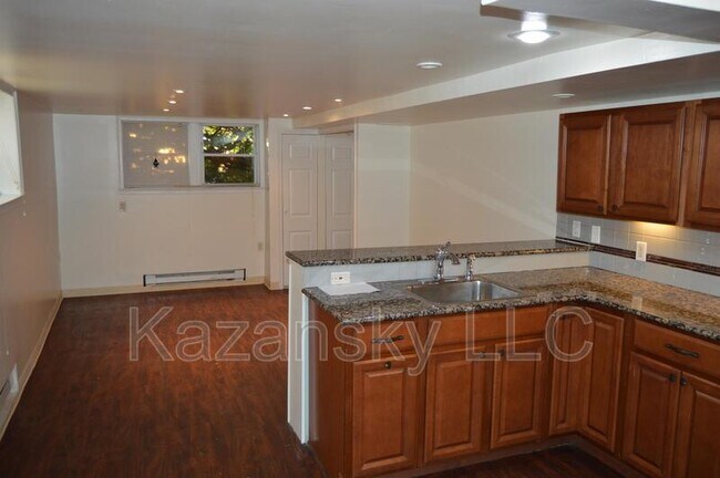 Building Photo - 4901 N 18th St