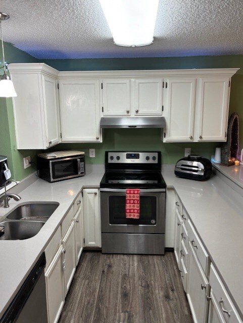 Building Photo - 17157 E Whitaker Dr