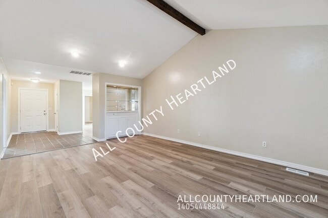 Foto del edificio - 3209 Castlerock Rd-