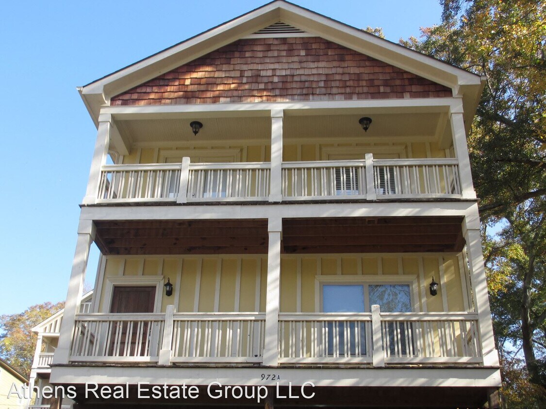 Foto principal - 4 br, 4 bath House - 972 MLK Parkway Unit A