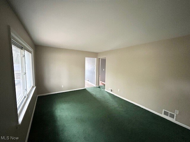 3071 E Waterloo Rd Akron, OH 44312 – photo 2