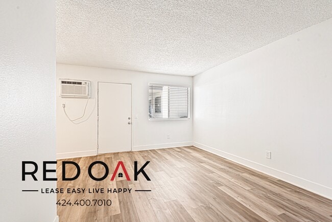 Foto del edificio - 13325 Heacock St