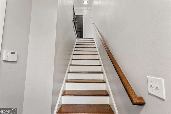 Building Photo - 221 Semel Cir NW