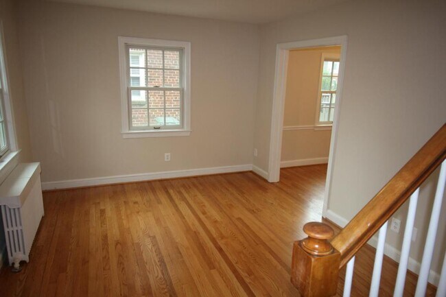 Foto del edificio - 712 N Oakland St
