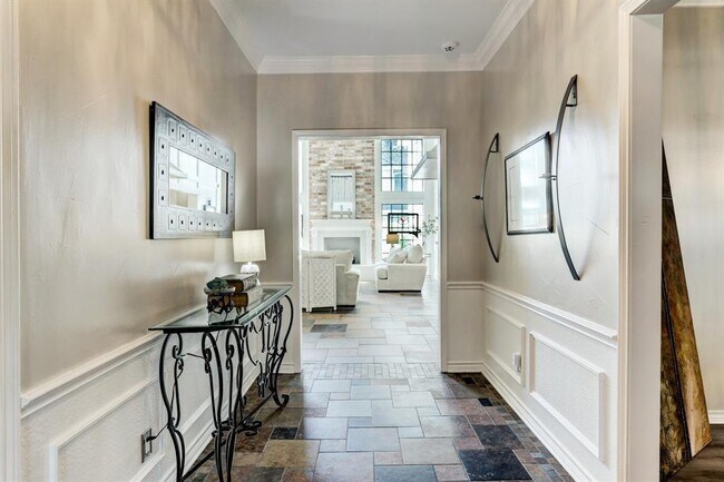 Foto del edificio - 14207 N Suddley Castle St