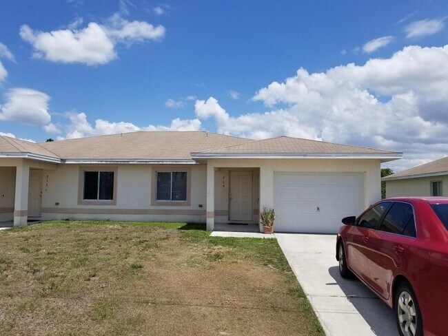 Photo - 717-719 Jenna Ave S Apartment