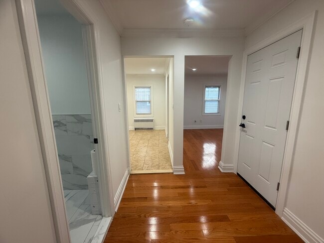 Foto del edificio - 260 Gainsborg Ave E