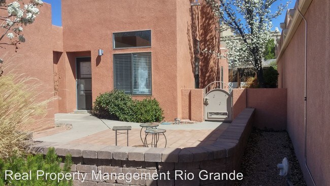 Foto del edificio - 2 br, 2 bath House - 4908 Edwards Drive NE