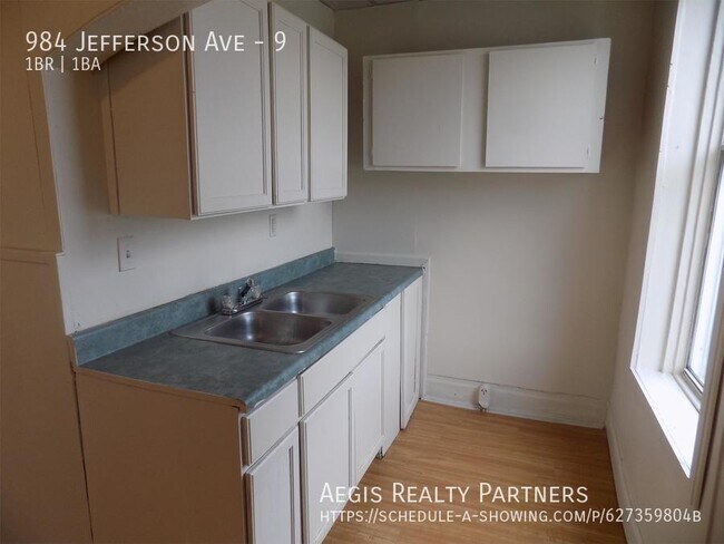 Foto del edificio - WASHINGTON, PA GOOD VALUE APARTMENT (1 BED...