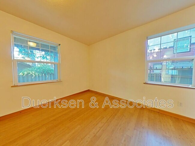 Foto del edificio - 1041 NW 23rd St