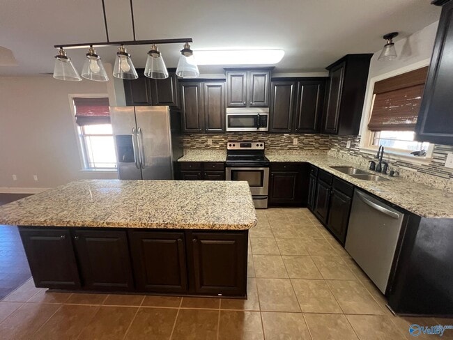 Building Photo - 206 Healey Dr