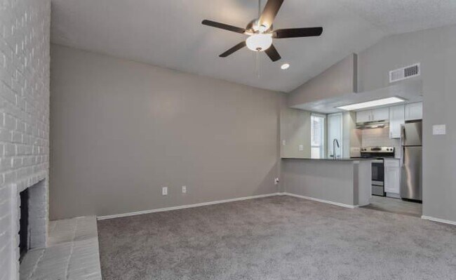Foto del edificio - 1 bedroom in Dallas TX 75287