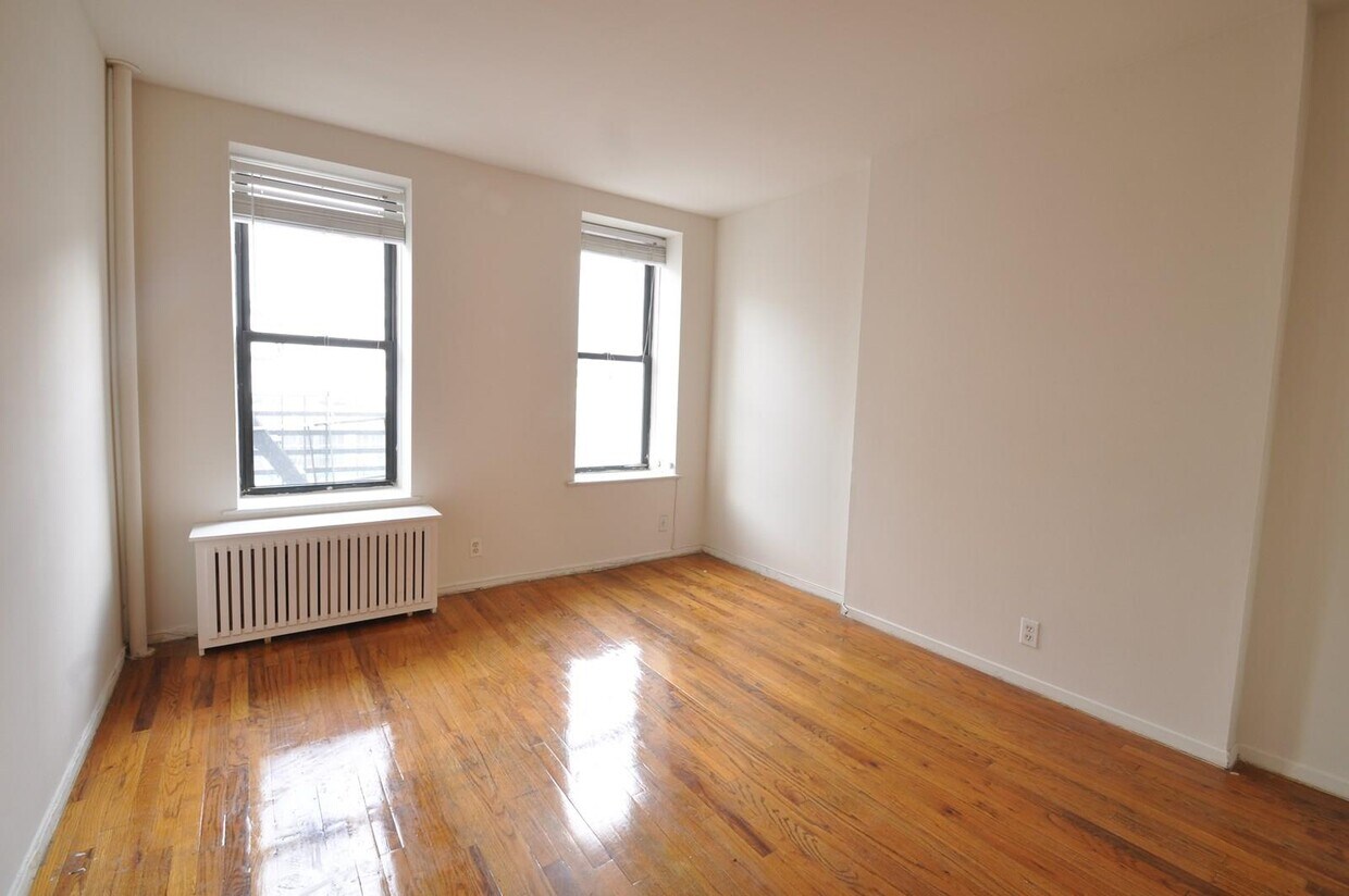 Foto del edificio - 426 W 49th St
