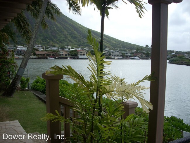 Building Photo - 4 br, 3.5 bath House - 6969 Niumalu Loop