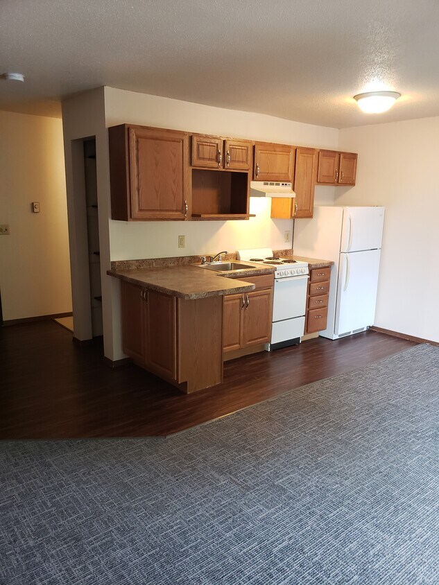 114 2nd Ave N Unit 1, Onalaska, WI 54650 Apartments in Onalaska, WI