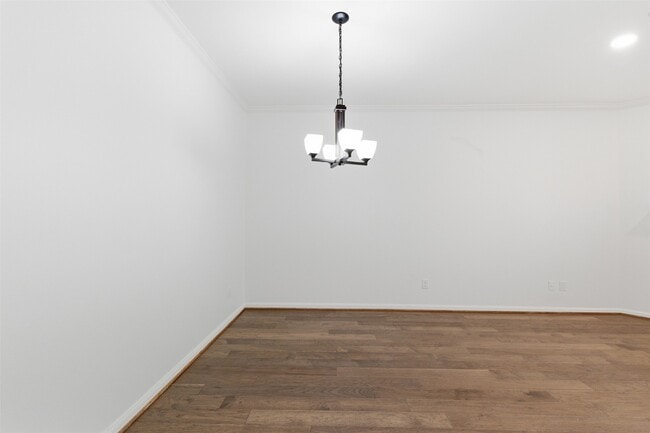 Building Photo - 8614 Oakford Dr