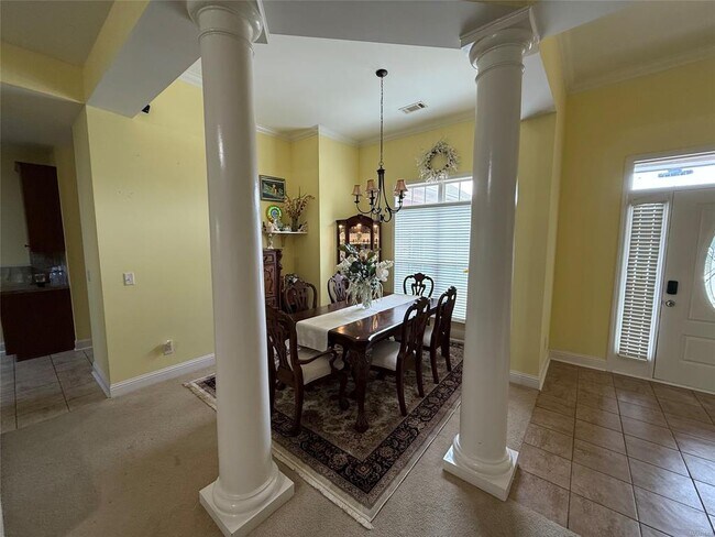 Building Photo - 9832 Helmsley Cir