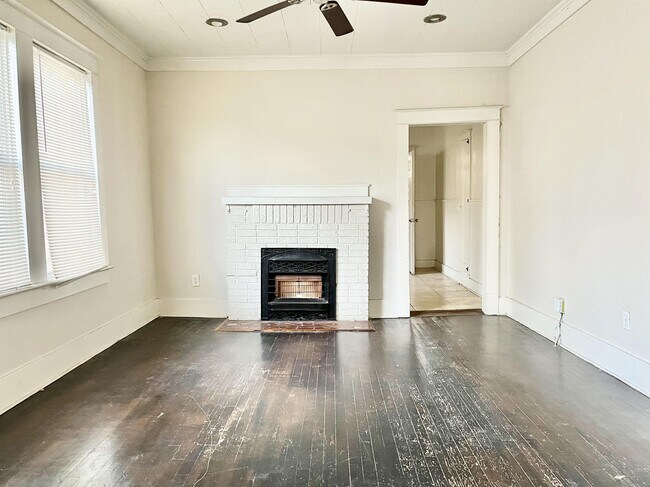 Foto del edificio - 2921 North Blvd