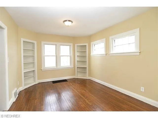 Foto del edificio - 3599 Grosvenor Rd