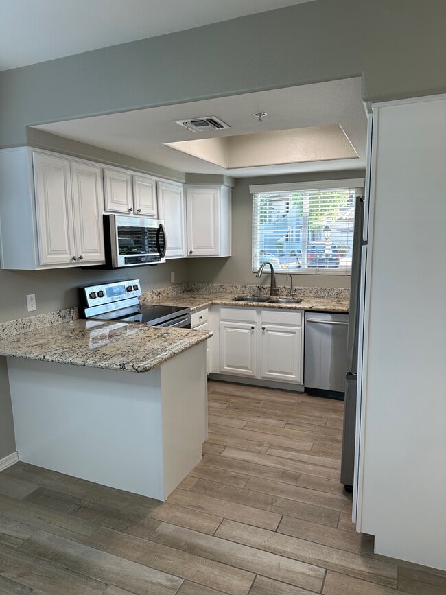 Building Photo - Anderson Springs