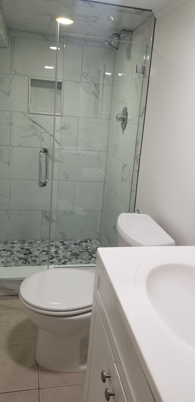 Bathroom all new - 600 Old Stamford Rd