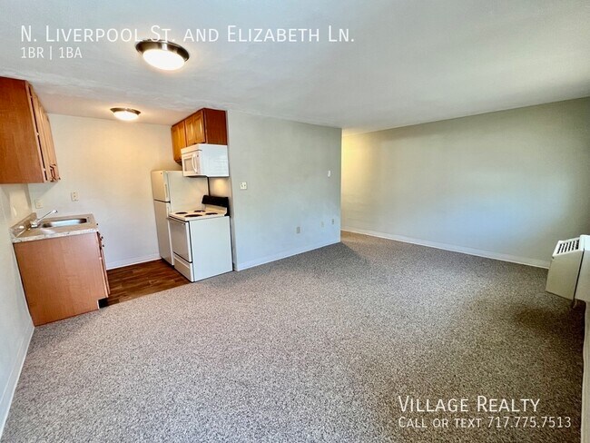 Building Photo - Few Steps! Top Floor! Remodeled 1-Bed Conv...