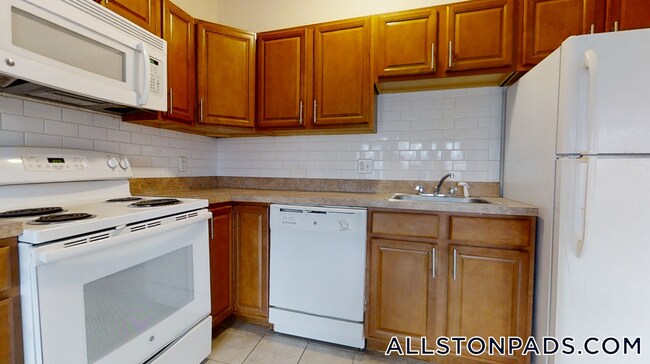 Foto del edificio - 1131 Commonwealth Ave