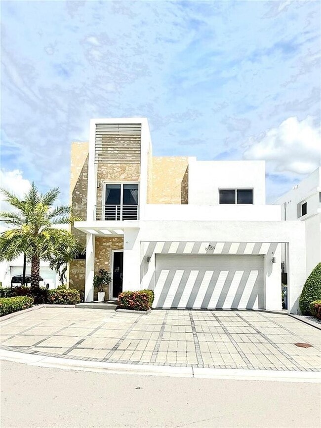 Building Photo - 10359 NW 67th Terrace