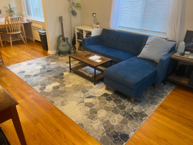 Photo - 3577 Saybrook Ave (Cincinnati, OH) Apartment