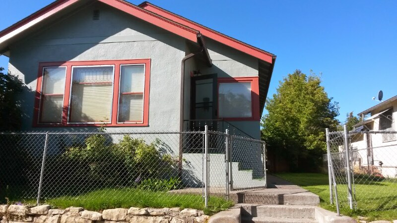 Primary Photo - 210 E St