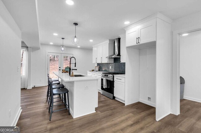 Building Photo - 3290 Ethan Dr