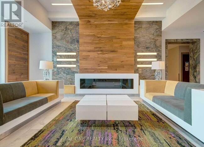 Building Photo - 7890 Bathurst St