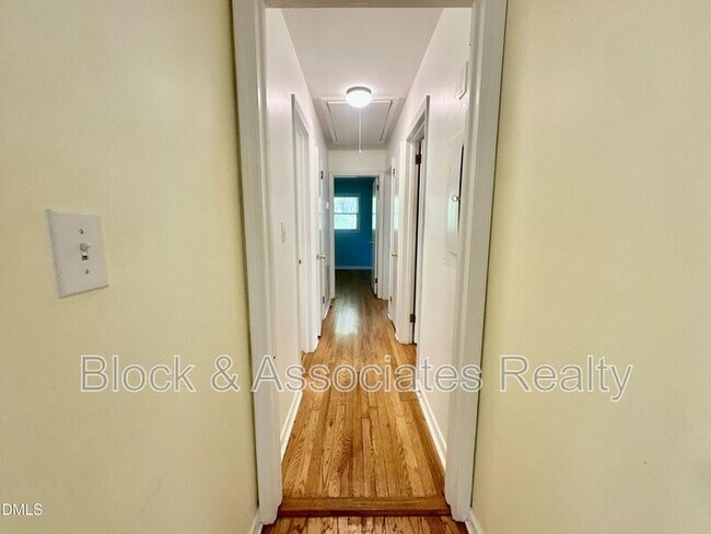 Foto del edificio - 2104 Balboa Rd