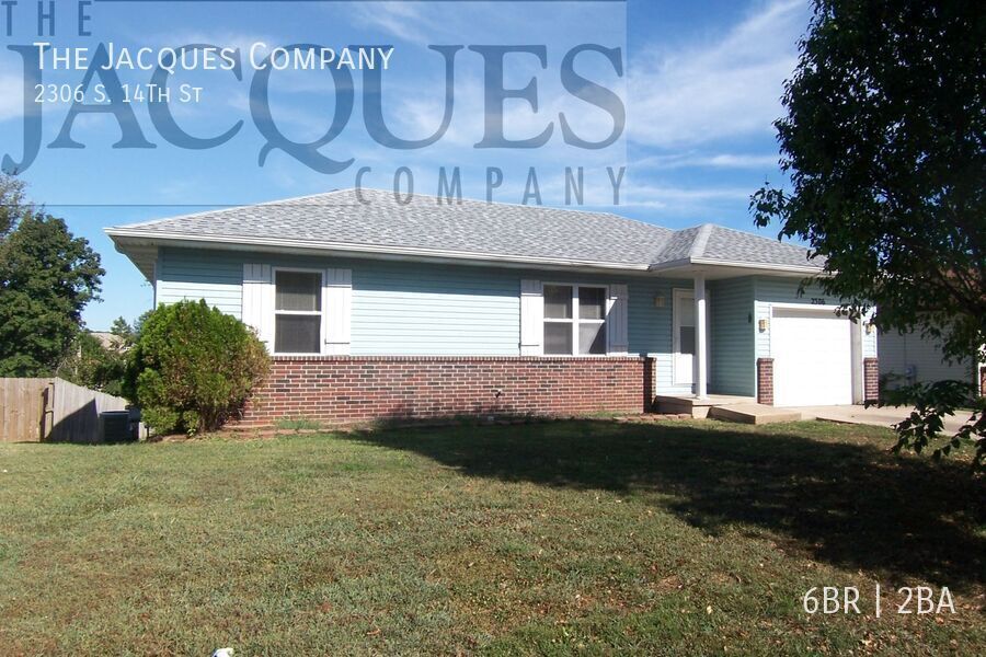 Foto principal - 2306 S 14th St