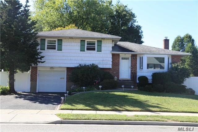 32 Pickwick Dr N, Syosset, NY 11791 - House Rental in Syosset, NY ...