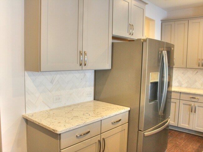 Foto del edificio - Gorgeous 2 Bedroom Town Home with Dual Mas...