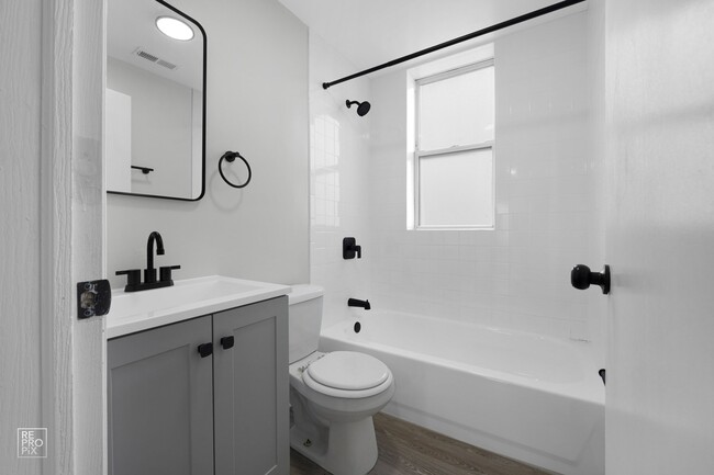 Foto del edificio - 4750 S Calumet Ave