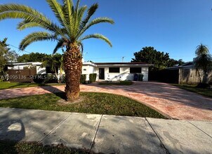 Building Photo - 12635 SW 84th Avenue Rd